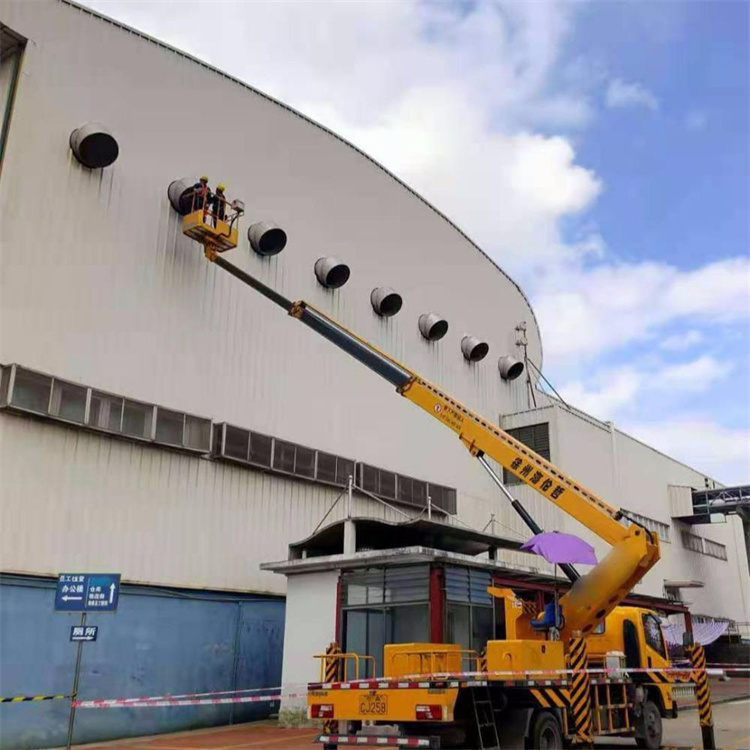 肃宁县高空作业车出租服务：专业广告牌安装解决方案