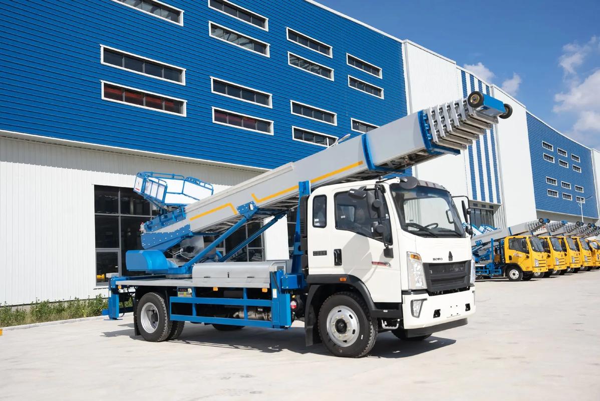 肃宁县出租云梯车高空作业车 建筑垃圾搬运